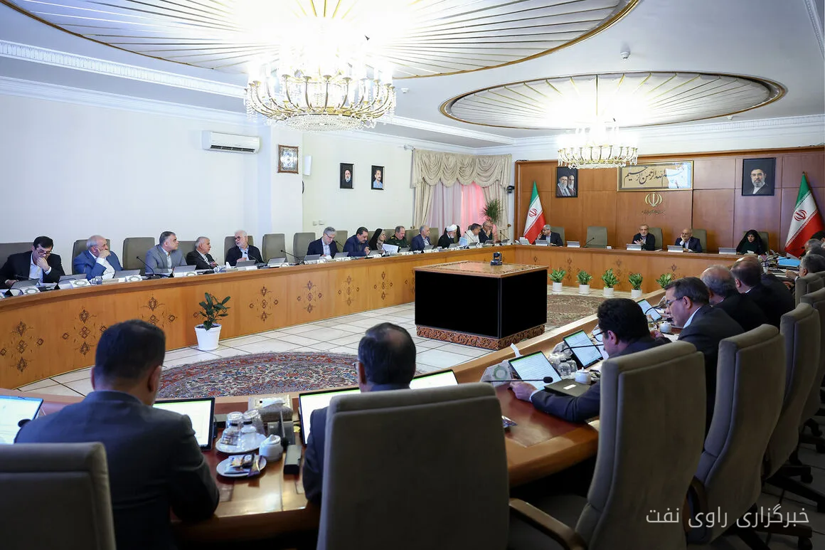 مسعود پزشکیان ضرورت مدیریت مصرف انرژی را مورد تاکید قرار داد