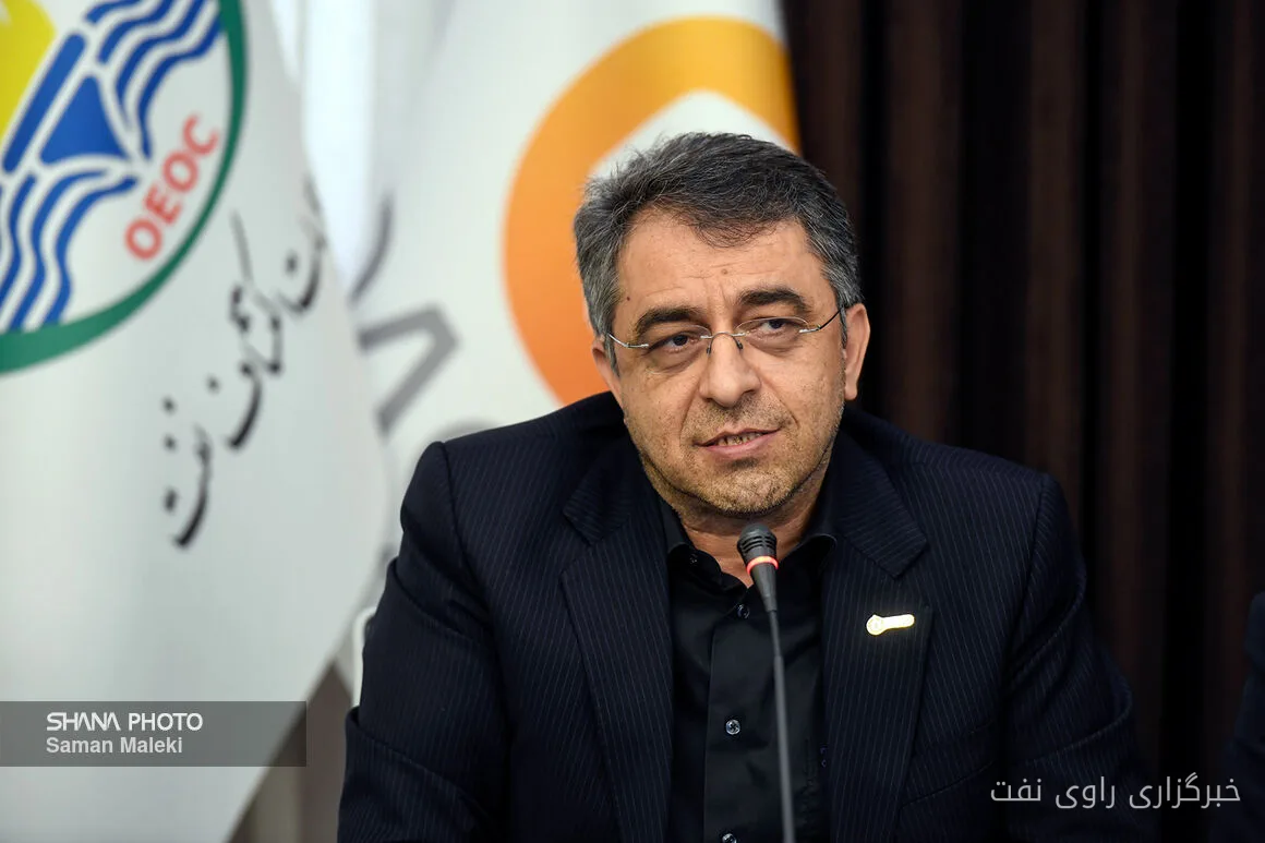 تأمین ۲.۱ میلیارد دلاری برای توسعه میدان نفتی آزادگان