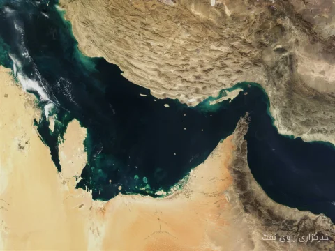 انفجارهای مرموز در تنگه هرمز: چه خبر است؟
