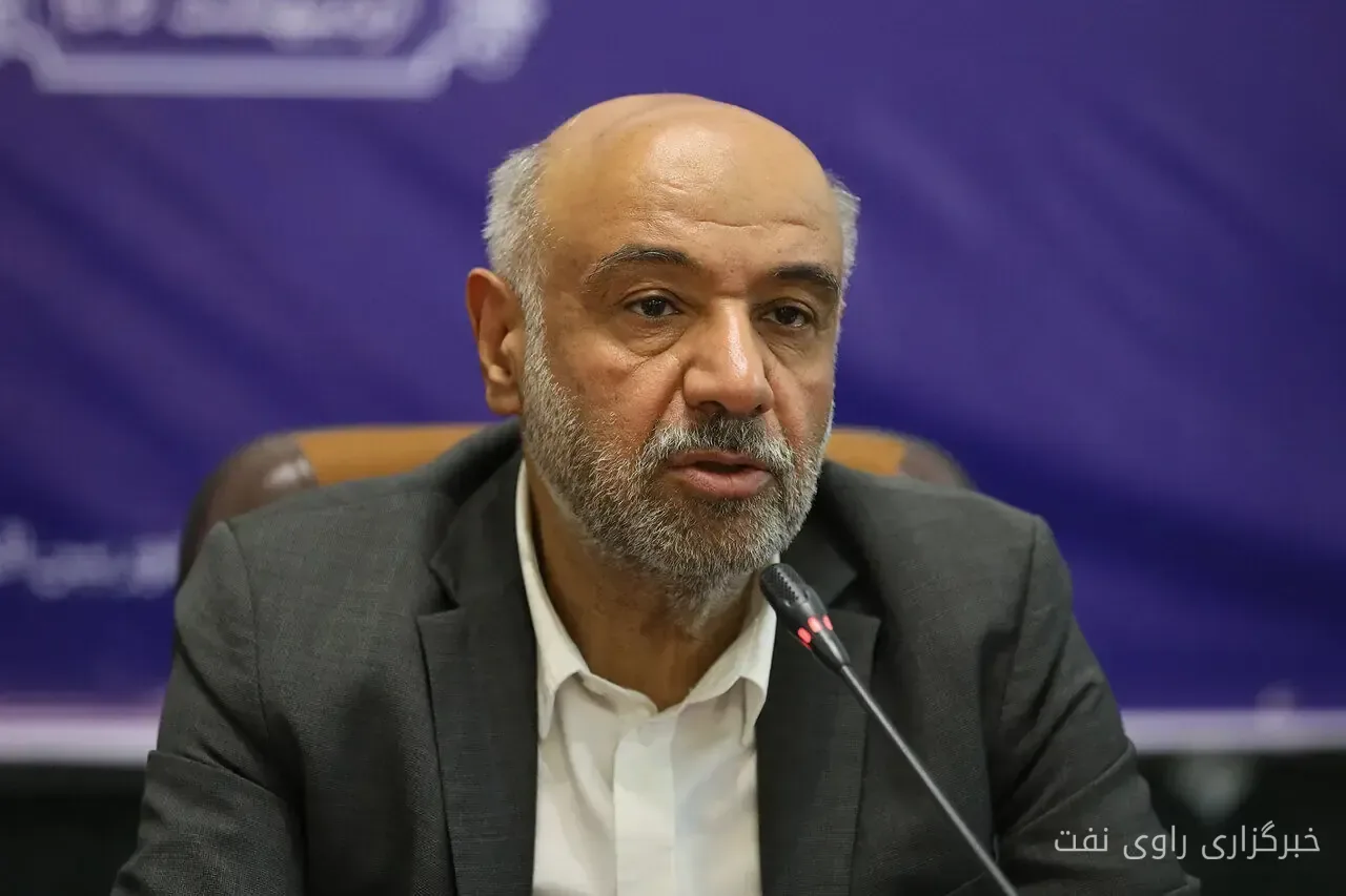 عیادت وزیر تعاون از کارگران مصدوم پالایشگاه آبادان