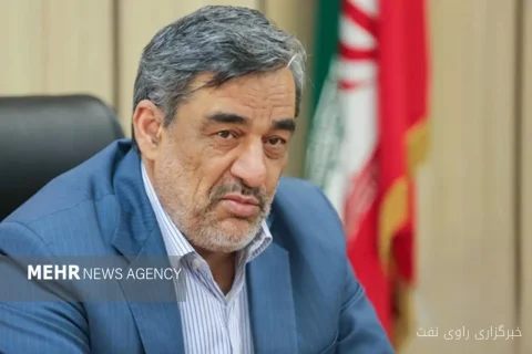 حمید بورد بر ضرورت تقویت صنعت پتروشیمی برای توسعه اقتصادی تأکید کرد