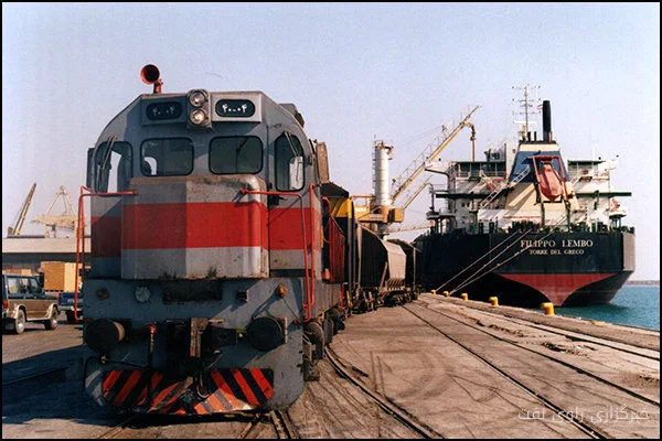 توسعه زیرساخت‌های ریلی نفتی هرمزگان با حضور مدیران کل