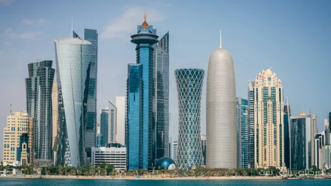 قطر إنرجي تمدد فترة القوة القاهرة لتسليم الغاز الطبيعي المسال حتى نهاية 2026