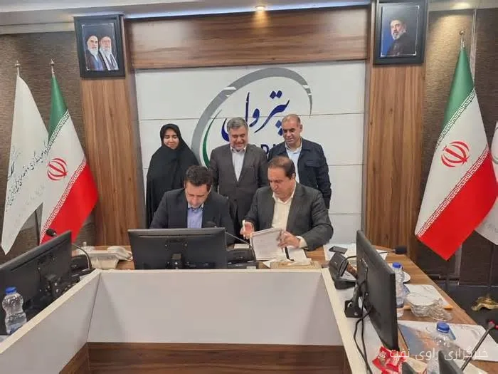 تفاهم‌نامه تکمیل زنجیره ارزش پتروشیمی ایلام امضا شد