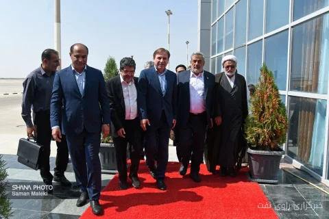 حمید بورد بازسازی تأسیسات آسیب‌دیده پارس جنوبی را بررسی می‌کند