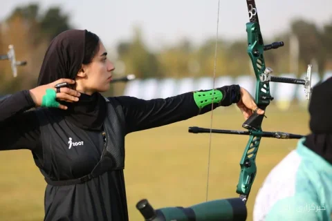 مریم جشن‌پور ورزشکار ملی‌پوش تیروکمان به موفقیت‌های بین‌المللی می‌اندیشد