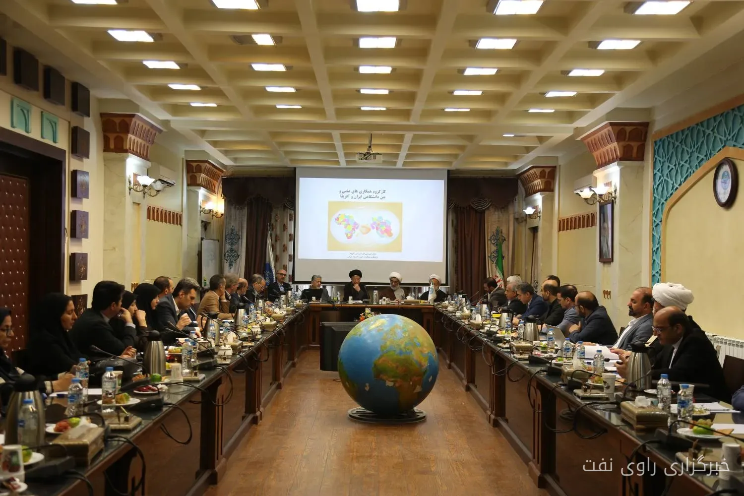 حجت‌الاسلام خسروپناه بر ضرورت حکمرانی یکپارچه در همکاری‌های ایران و آفریقا تأکید کرد