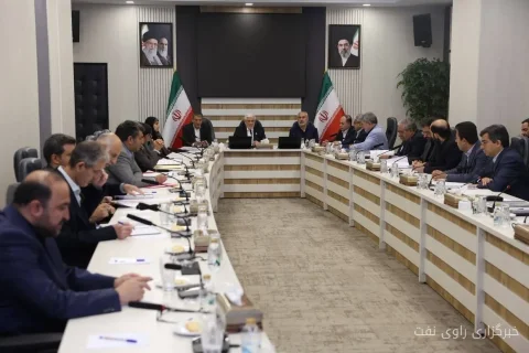Mohammad Reza Aref Emphasizes Energy Supply for Industries and Management of Imbalance
