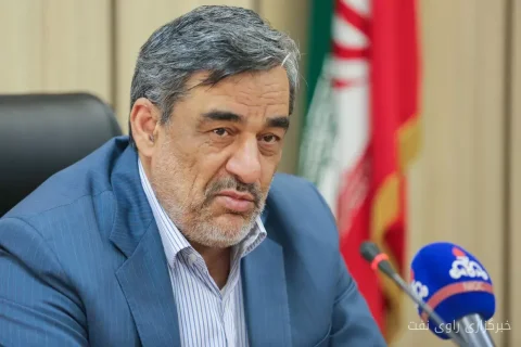 حمید بورد بر ورود پتروشیمی‌ها به توسعه میدان‌های نفتی تأکید کرد