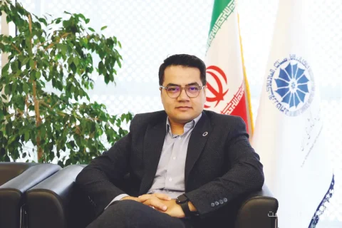محسن ملایی بر ضرورت تولید صنعتی و ورود ایران به اقتصاد جهانی تأکید کرد